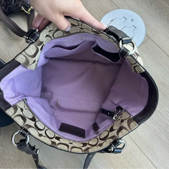 Coach Classic C pattern tote - Picture 3 of 4